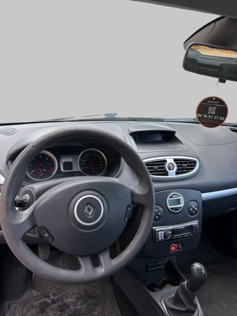 Clio III 1.5 DCI 86ch 170 000km CTok Entretien a jour 2009 occasion 69320 Feyzin