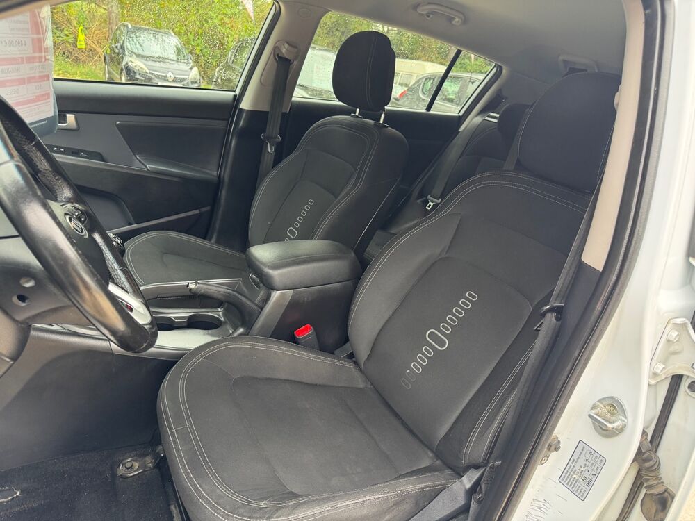 Sportage 1.7 CRDI 115 moteur &agrave; cha&icirc;ne 1&egrave;re main garantie 3 mois 2011 occasion 45500 GIEN
