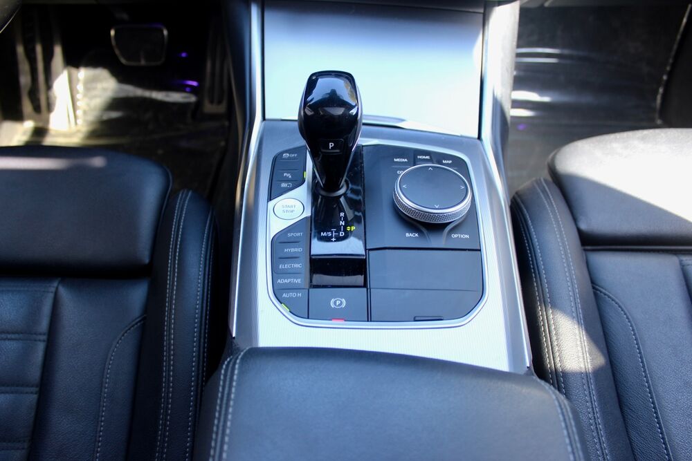 S&eacute;rie 3 330eA xDrive 292 ch M SPORT / CARPLAY + TOIT OUVRANT + TANZA 2021 occasion 34430 Saint-Jean-de-V&eacute;das