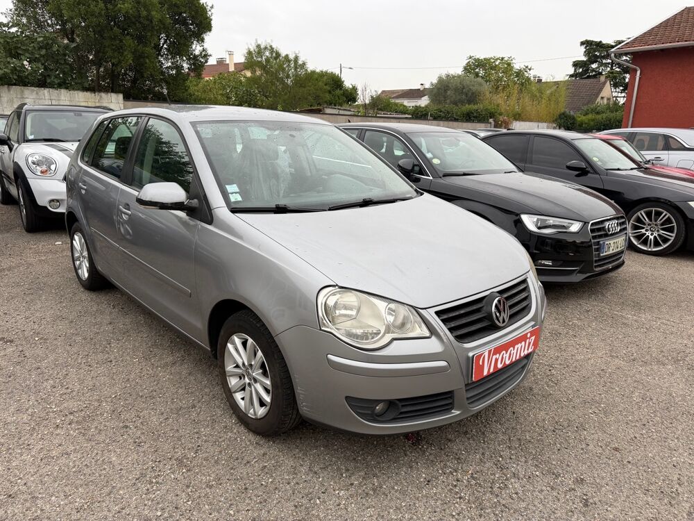 Polo 1.2 i ESSENCE PACK SPORT / CONFORT 70 ch 5PORTES clim CT OK 2008 occasion 69330 MEYZIEU