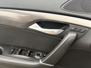 i40 2015 BOITE AUTO TOIT OUVRANT CUIR GPS Bluetooth Facture d e 2015 occasion 95100 ARGENTEUIL