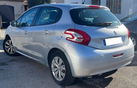 208 / 5 Portes 1.4 HDi 68 cv *Finition Active / CLIM * 2013 occasion 34770 Gigean