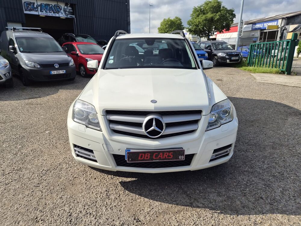 Classe GLK 220 CDi 2.1 CDI 16V DPF BlueEFFICIENCY 4MATIC 7G-TRONIC 170 2010 occasion 69200 VENISSIEUX