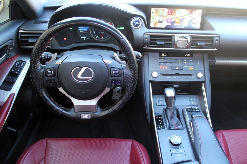 IS III (2) 300H F SPORT EXECUTIVE FULL OPTIONS + CARPLAY / ENT 2020 occasion 34430 Saint-Jean-de-V&eacute;das
