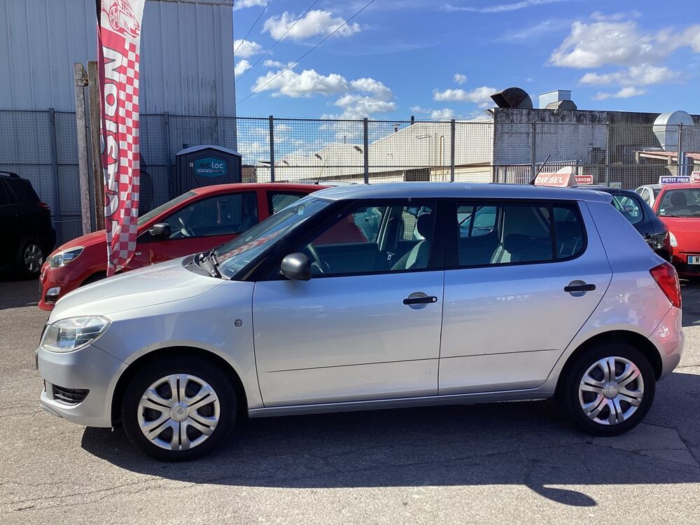 Fabia 1.2 Active 2012 occasion 62100 Calais