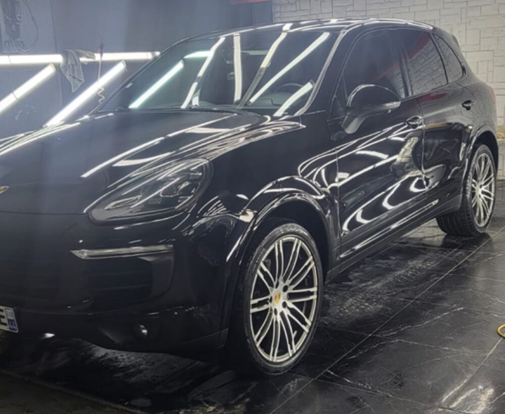 Cayenne diesel Platinum Edition FULL BLACK 2017 occasion 44500 La Baule-Escoublac