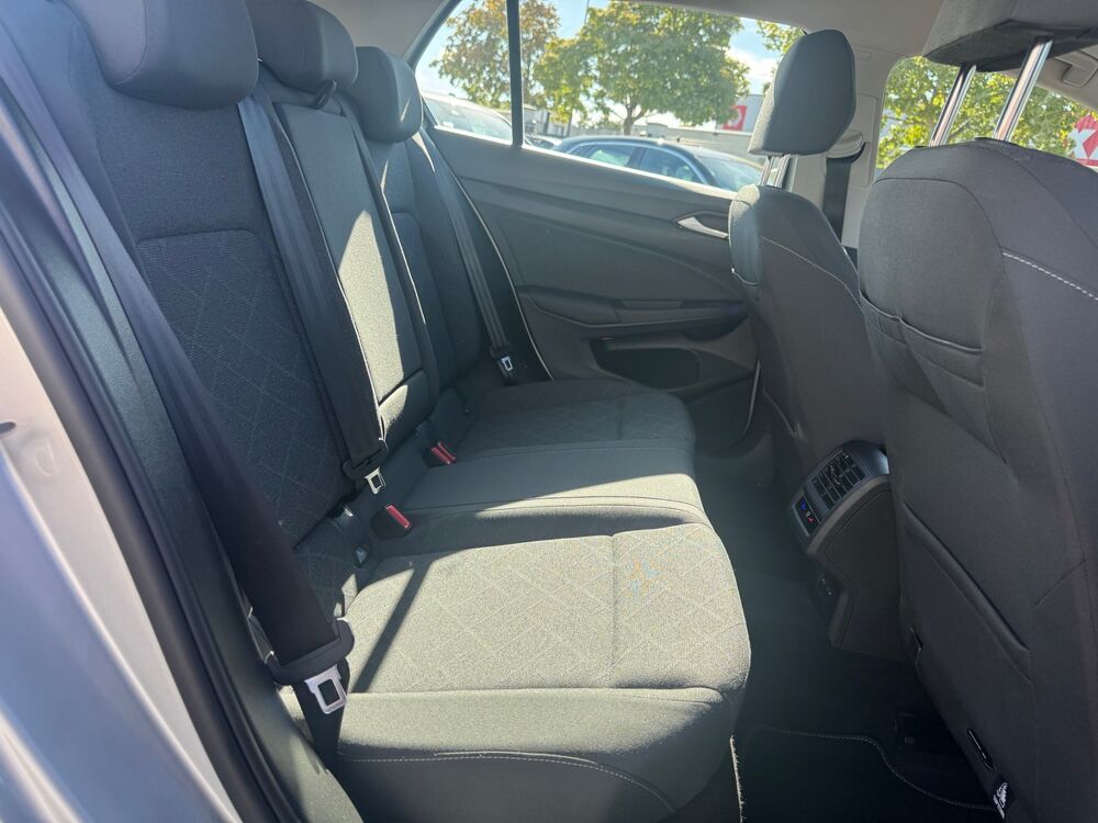 Golf 1.0 eTSI 110CH LIFE BUSINESS DSG7 2023 occasion 51100 Reims