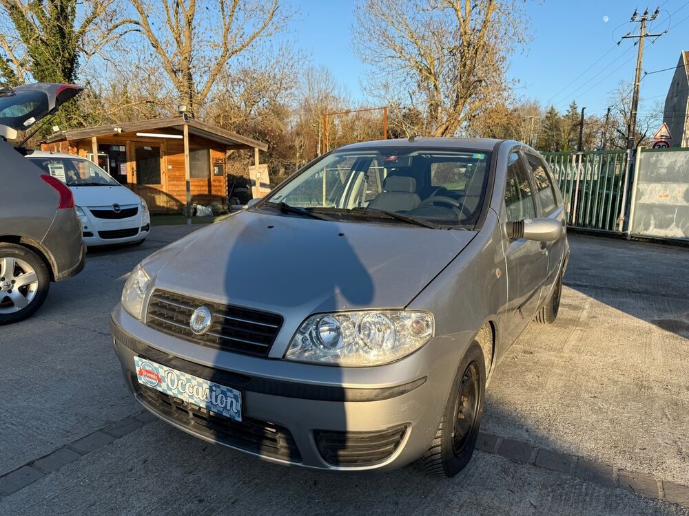 Punto 5 PORTES 1,2 80 CH PAIEMENT EN PLUSIEURS FOIS 2003 occasion 78270 BENNECOURT