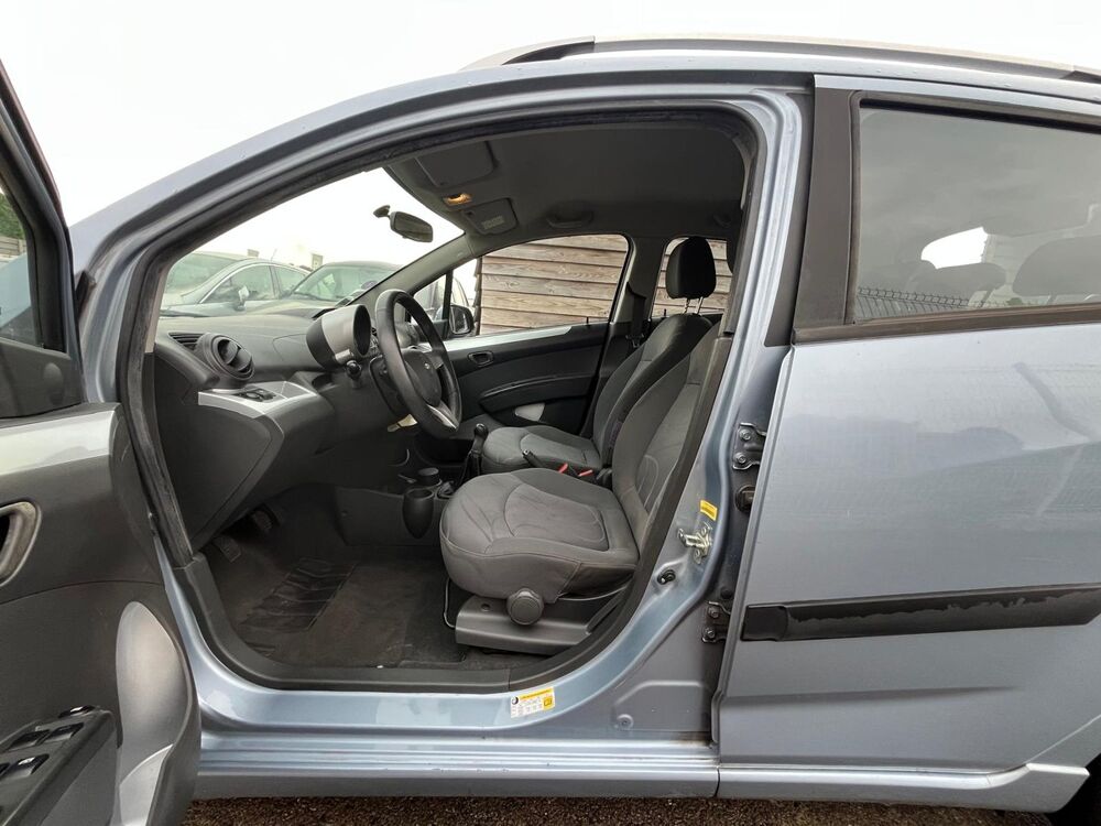 Spark 1.2 i 16V 81 cv * Finition LT / Clim / D&eacute;tecteur d'obstacle 2011 occasion 34770 Gigean