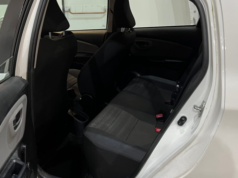 Yaris 69ch 1.0 vvt-i 2016 occasion 17000 La Rochelle