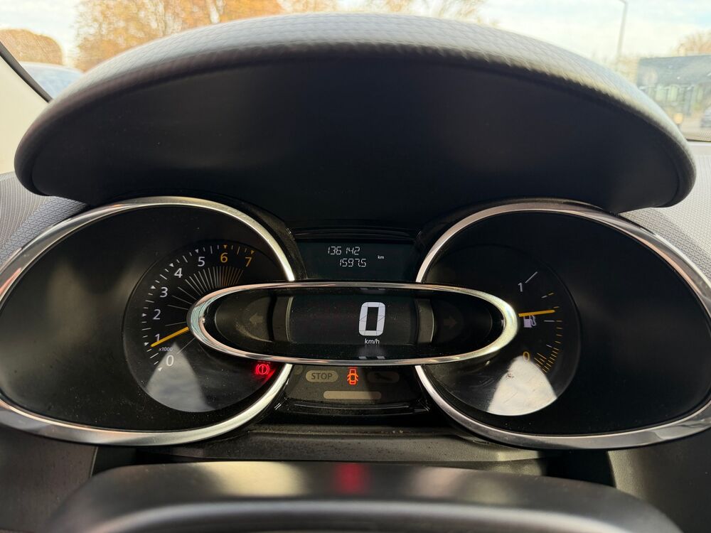 Clio IV 4 Business 0.9 TCE 90 CH - Radar de recul - Apple Carplay 2014 occasion 95190 Goussainville