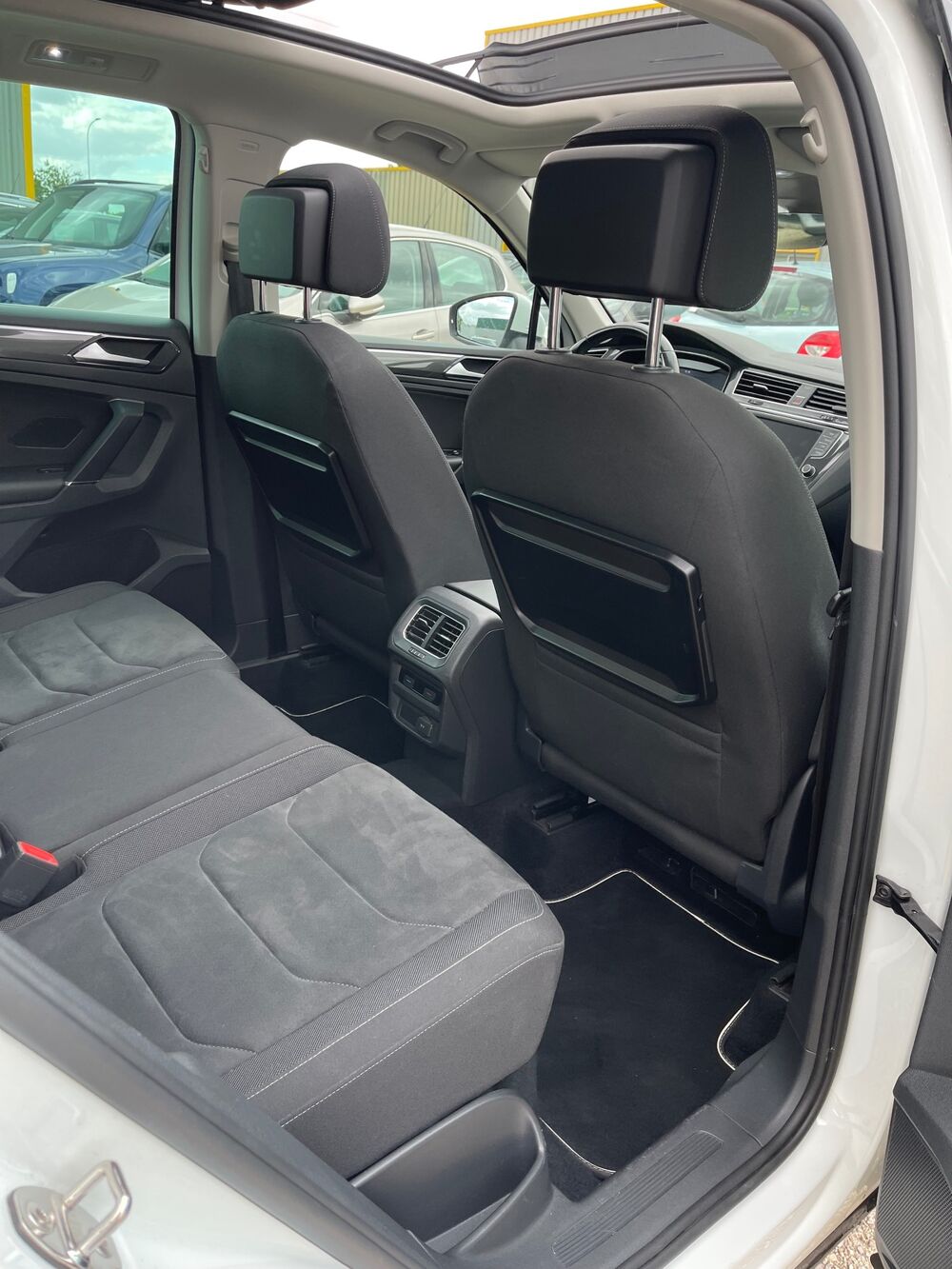 Tiguan 2.0 TDI 150 CH CARAT BUSINESS 2017 occasion 45130 Meung-sur-Loire