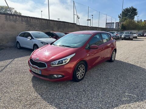Ceed Phase 2 1.4 CRDi CONCEPT 90 cv / 2015 / 169 750 km / 2e main 2014 occasion 69008 Lyon 8e Arrondissement