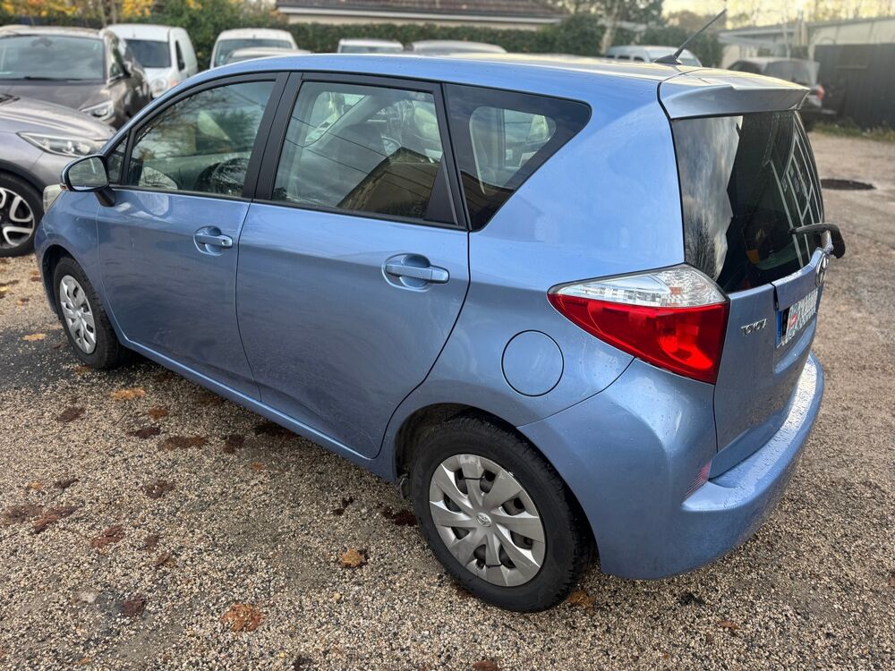 Verso 1.3 vvti 100 ch 104002 km boite auto 2011 occasion 45400 FLEURY LES AUBRAIS