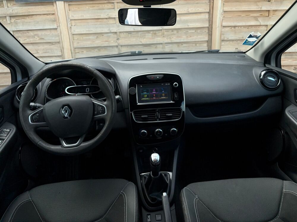 Clio St&eacute; 1.5 dCi 90ch energy Air M&eacute;diaNav eco&sup2; 2017 occasion 84300 Cavaillon