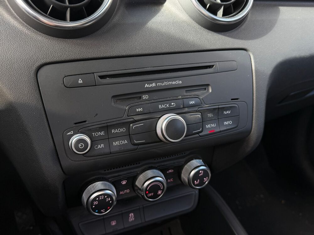 A1 Attraction 1.6 TDI 90 ch - Entretiens OK 2013 occasion 95190 Goussainville