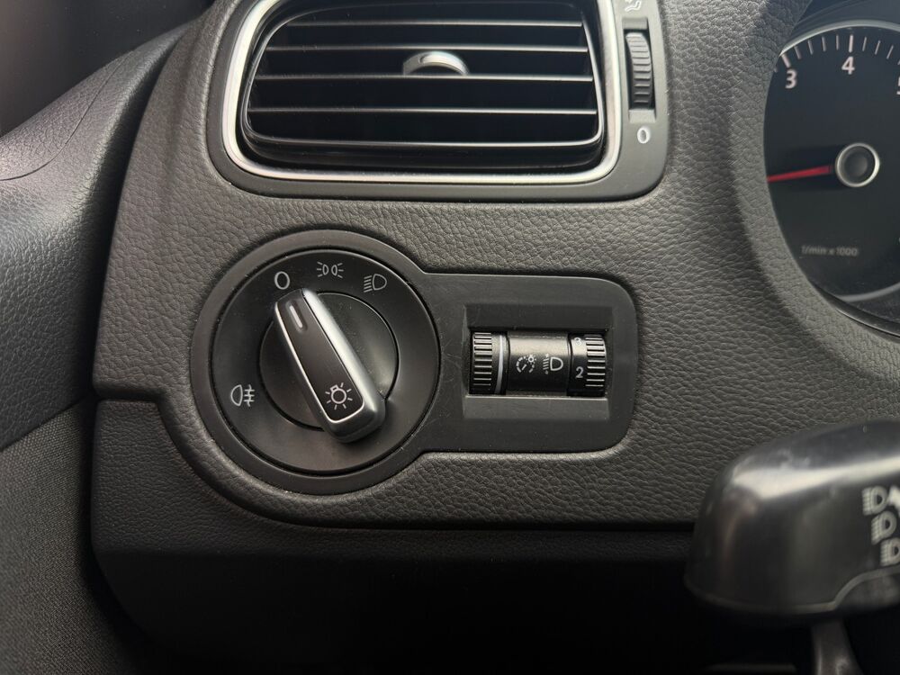Polo V 5 portes Trendline 1.2 i 60 cv 2010 occasion 95190 Goussainville