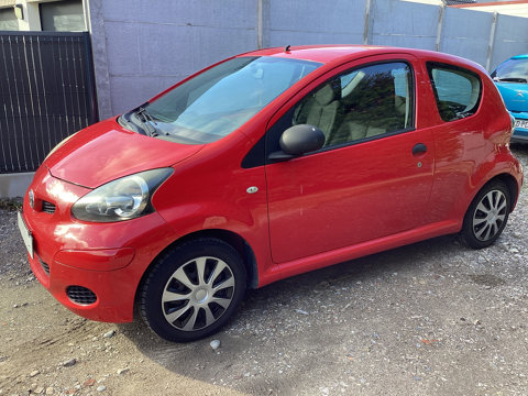 Aygo 1.0i 2011 occasion 62100 Calais
