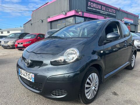 Toyota aygo - 1.0 VVT-I CONFORT BVA - Gris fonc&eacu
