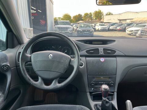 Laguna 1.8 120 cv Expression 2002 occasion 45560 Saint-Denis-en-Val