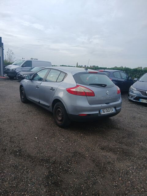M&eacute;gane iii dci Tomtom 2009 occasion 45760 Vennecy