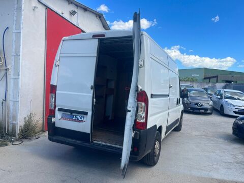Boxer 2.2L HDI 101 CHV DIESEL - BEAUCOUP DE RANGEMENTS | R&Eacute;VIS&Eacute;E-G 2012 occasion 13200 Arles