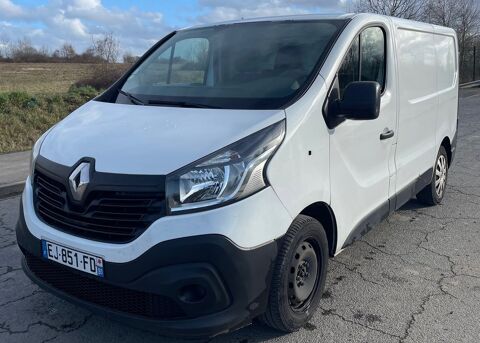 Annonce voiture Renault Trafic 6000 €