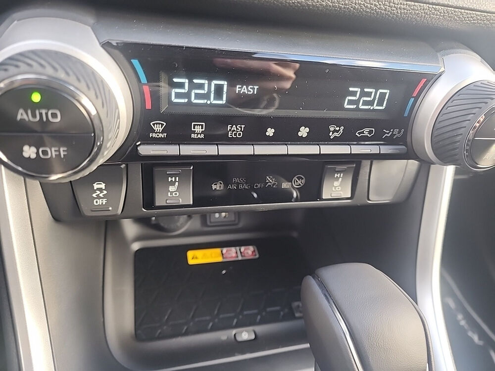 RAV 4 2.5 HYBRIDE 4WD 222cv DYNAMIC LUXURY 2025 occasion 17100 SAINTES