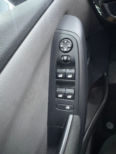 Grand C4 Picasso 1.6 HDI 120Ch *7 PL *DISTRI NEUVE *CAMERA AR* TOIT PANO *GA 2015 occasion 57160 Moulins-l&egrave;s-Metz