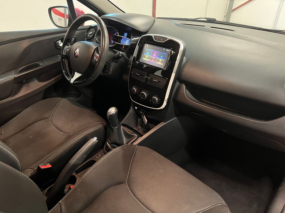 Clio IV 0.9 TCE 12V 90 CV TREND / GARANTIE 12 MOIS / MOTEUR A CHAIN 2016 occasion 85300 CHALLANS