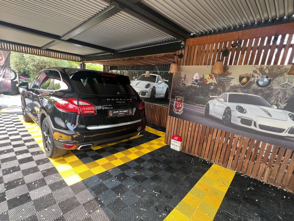 Cayenne 3,6. V6 Full, Black. 2011 occasion 44500 La Baule-Escoublac
