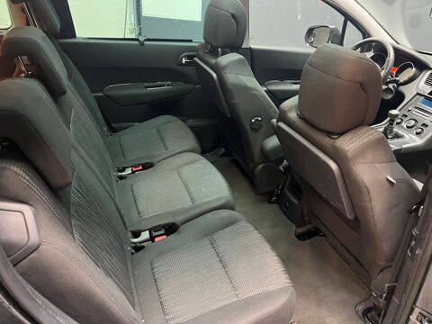 5008 1.6 HDi 115 cv 7 place 2013 occasion 69740 Genas