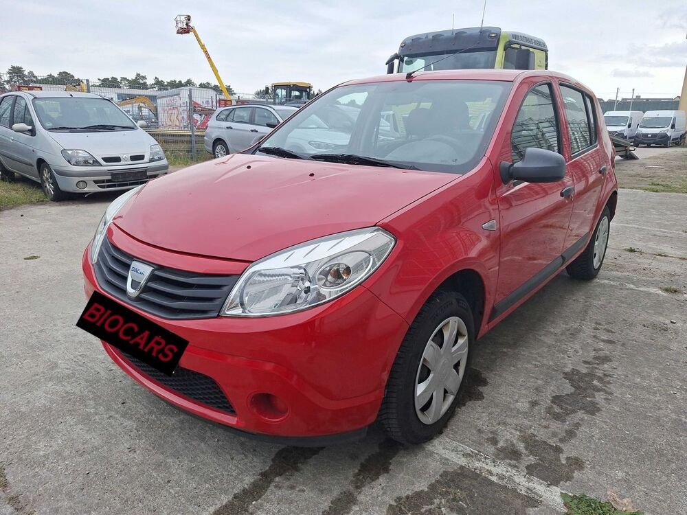Sandero 1.2 Ambiance 2011 occasion 62100 Calais
