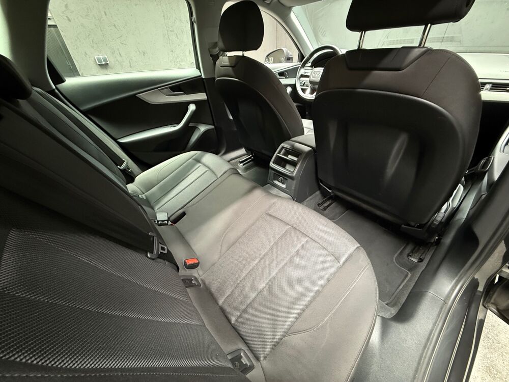 A4 Avant 30 2.0 TDI 136ch S-tronic7 - APPLE CARPLAY / CAM 2021 occasion 45560 Saint-Denis-en-Val