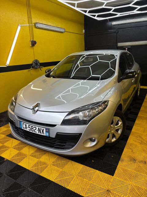 Renault megane - 3 1.5 DCI distribution ok ct ok - Gris