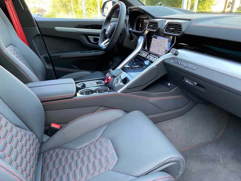 Urus 4.0 V8 S 666 CH / AKRAPOVIC / TVA / 11437 KMS 2023 occasion 62780 CUCQ