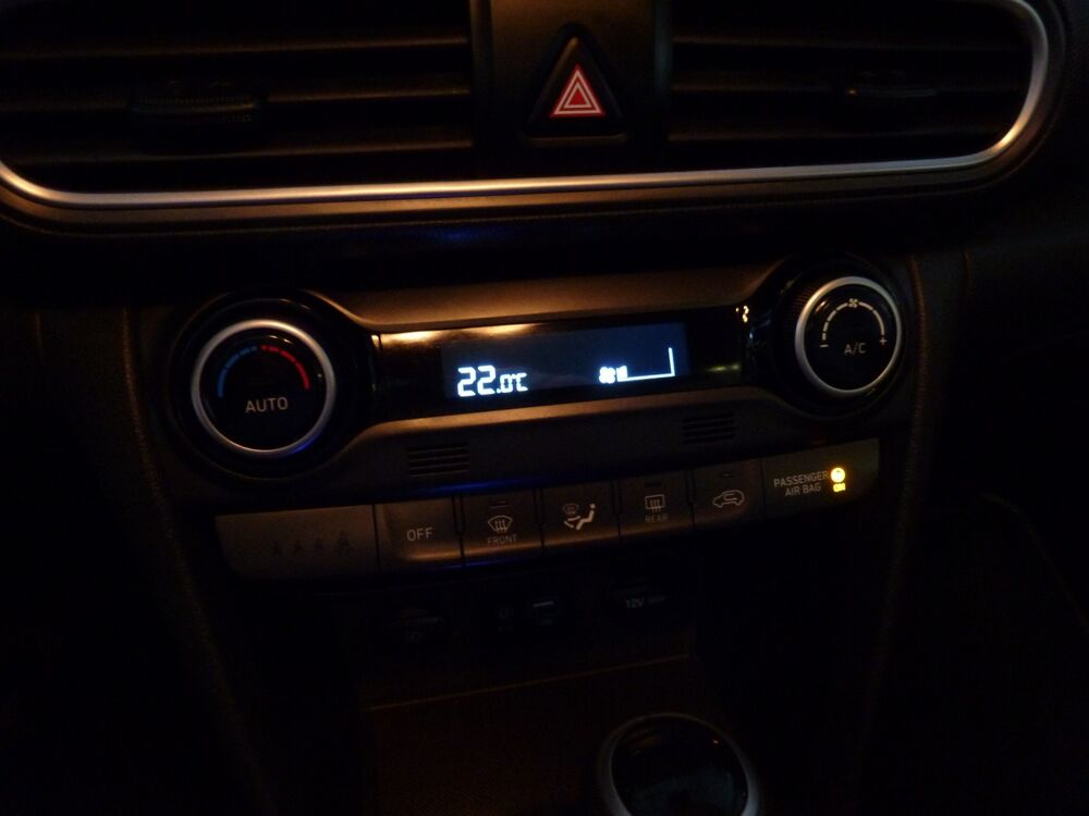 Kona 1.6 CRDI 136 CV BVA BUSINESS 2019 occasion 42410 Chavanay