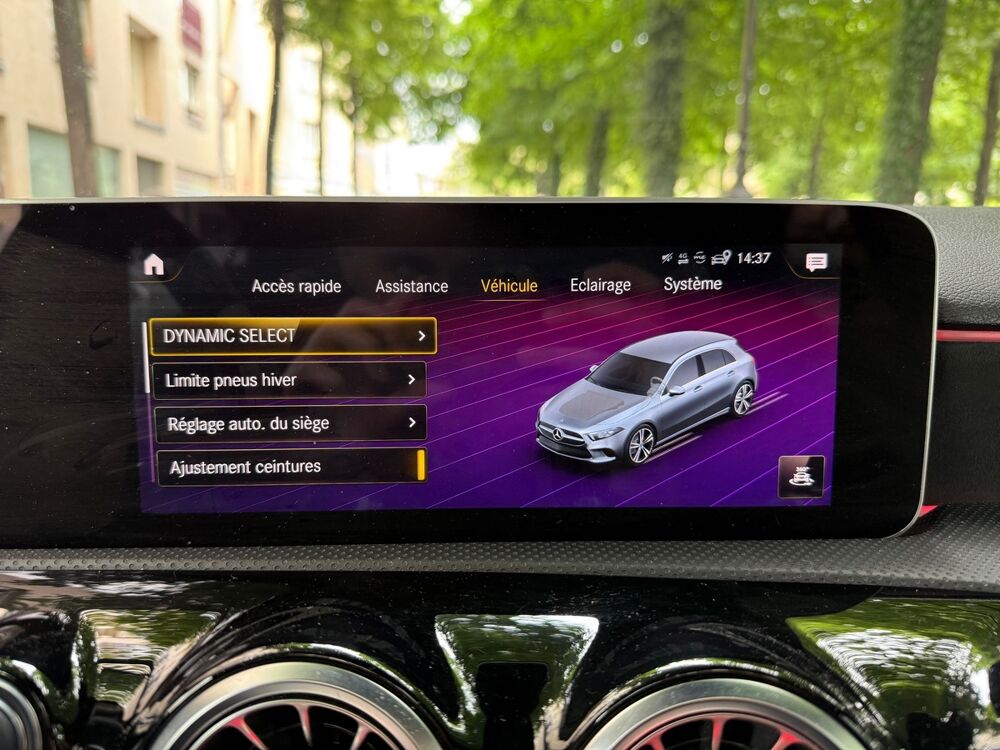 Classe A 200 AMG LINE 163 cv Toit ouvrant 2018 occasion 75019 Paris