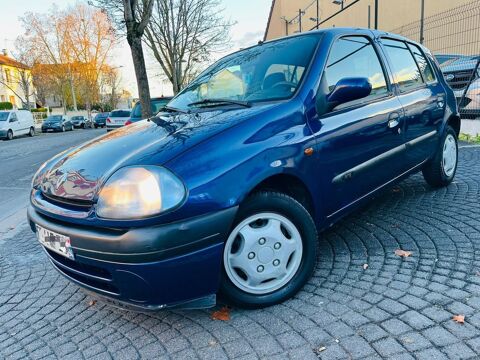 Renault Clio 2 - 1.2 58ch 4xcb 1998 occasion Houilles 78800