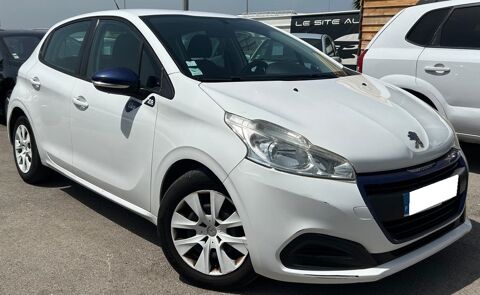 Peugeot 208 Phase 2 / 5 Portes 1.6 Blue HDi 75 cv * Finition LIKE / 2 &egrave;m 2015 occasion Gigean 34770