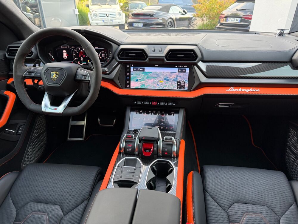 Urus 4.0 V8 800 CH SE / 1ERE MAIN / 14794 KMS 2025 occasion 62780 CUCQ