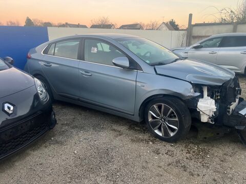 Hyundai Ioniq hyb 141 LEGEREMENT ENDOMMAGE AIR BAG OK MECANIQUE OK 2017 occasion Saint-Jean-De-Braye 45800