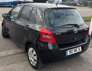 Yaris 1.3 VVT-i – 2006 – Seulement 71 000 km – 1&egrave;re main – Parfait 2006 occasion 69680 CHASSIEU
