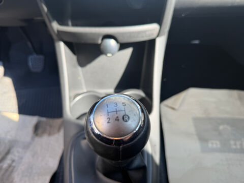 107 1.0I 12V 68 CH CLIMATISATION/ VITRES ELECTRIQUES/ BLUETOOTH/ 2013 occasion 42000 Saint-Etienne