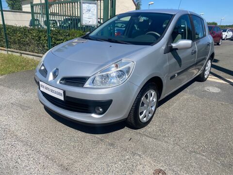 Renault clio - III 1.2 TCE 100 PRIVILEGE 5 PORTES - G
