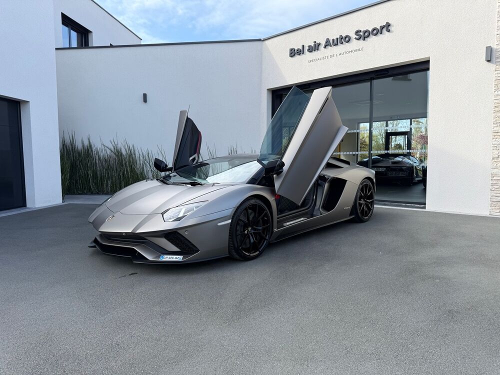 Aventador S ROADSTER 6.5L V12 / 741 CH / CARNET COMPLET / TVA / 34352 2018 occasion 62780 CUCQ