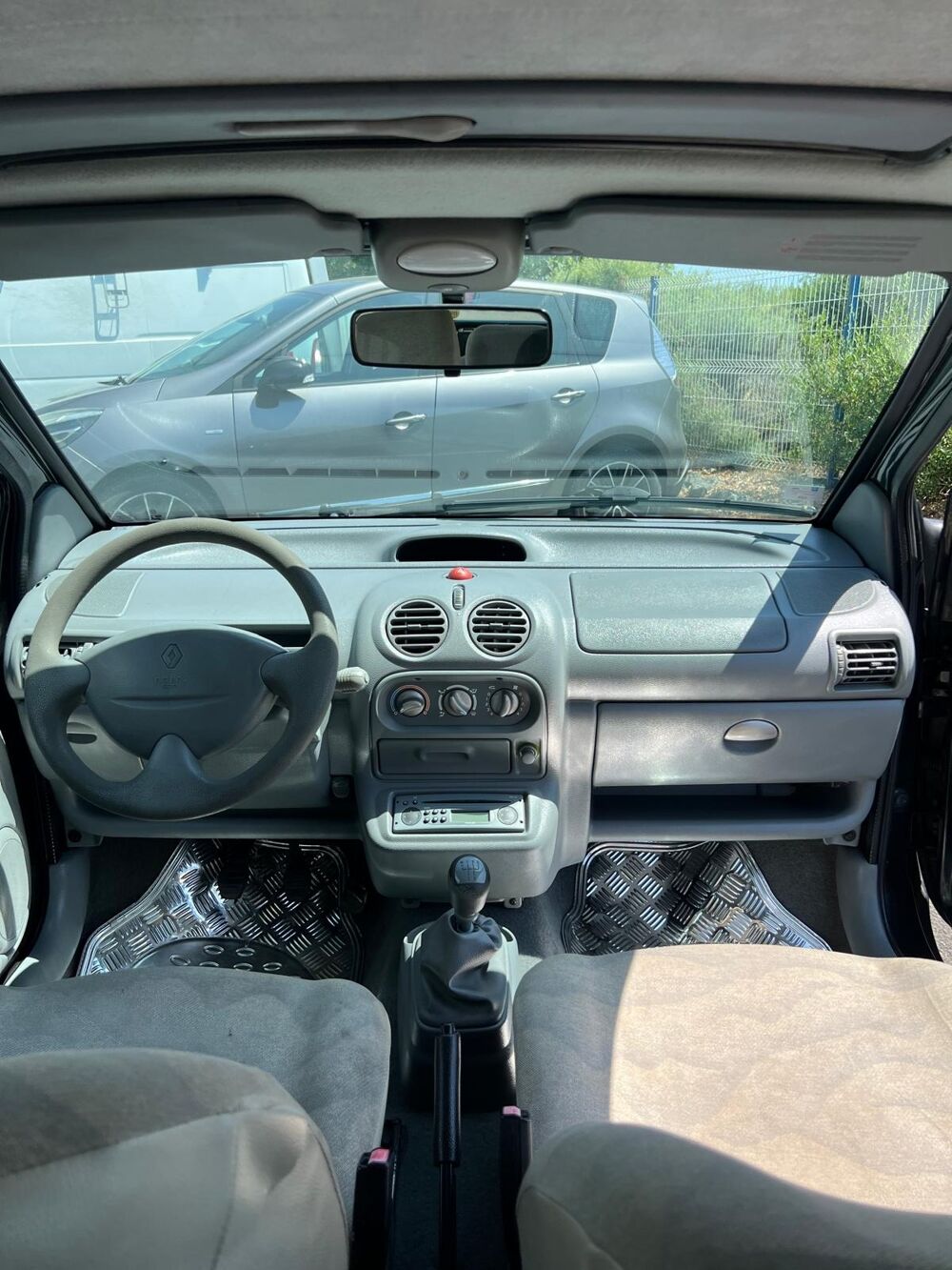 Twingo 1.2 Ess 60 CH Edition Beach 2003 occasion 49290 MAUGES SUR LOIRE
