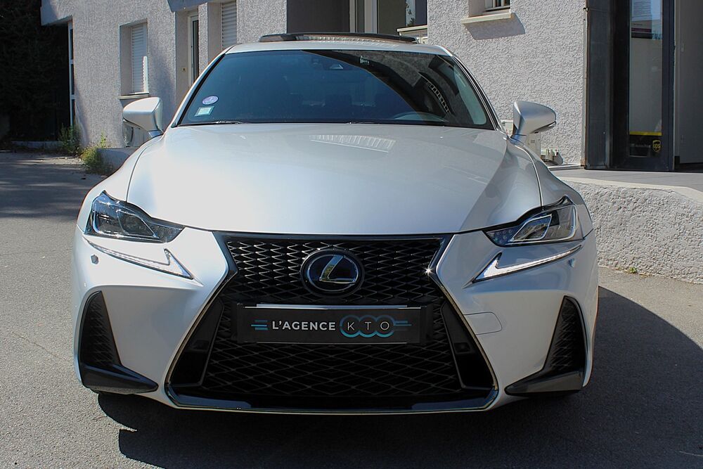 IS III (2) 300H F SPORT EXECUTIVE FULL OPTIONS + CARPLAY / ENT 2020 occasion 34430 Saint-Jean-de-V&eacute;das