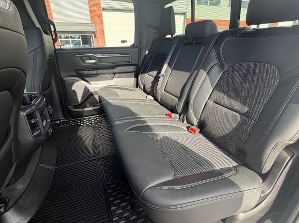 RAM 5.7L V8 HEMI SPORT - 2022 - 78000 Kms - CUIR / TOIT PANO 599 2022 occasion 60300 SENLIS