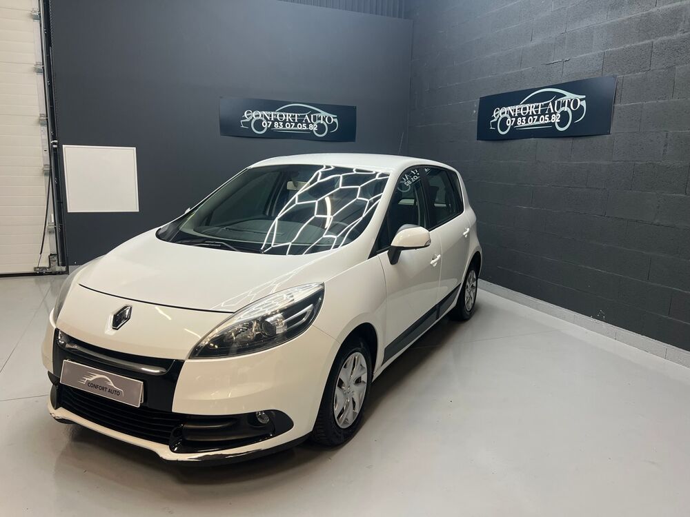 Sc&eacute;nic III Phase 2 1.5 dCi eco2 95 cv 2012 occasion 69740 Genas